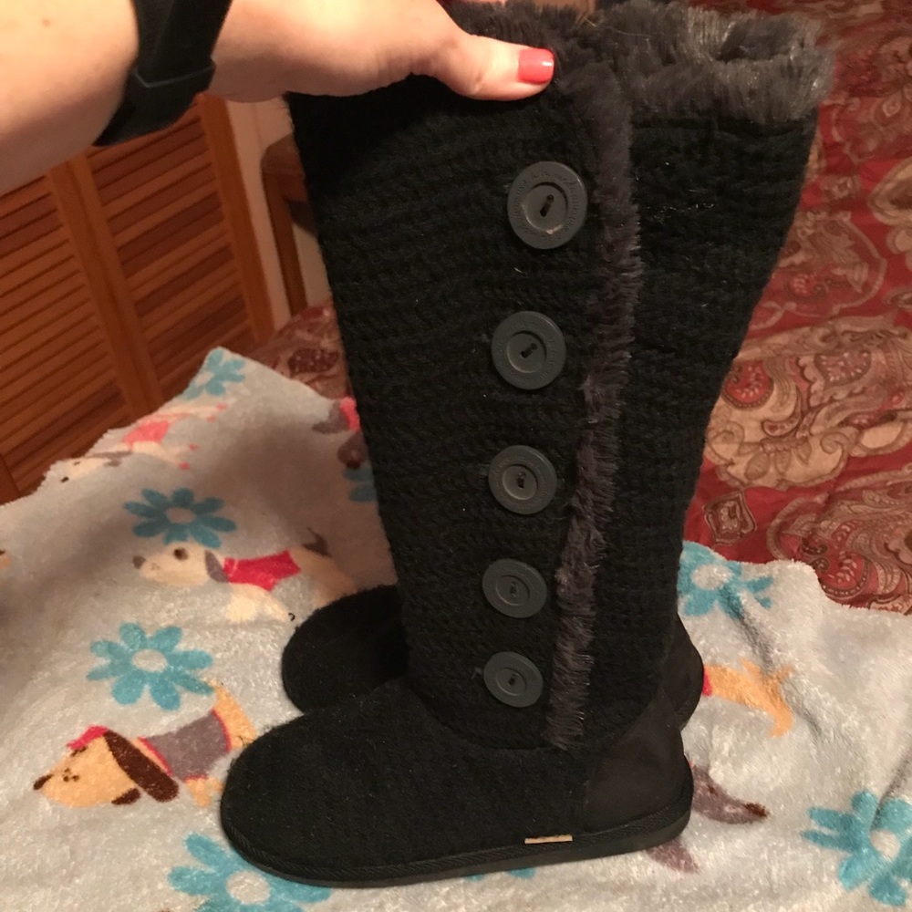 Muk Luk knitted slipper boots